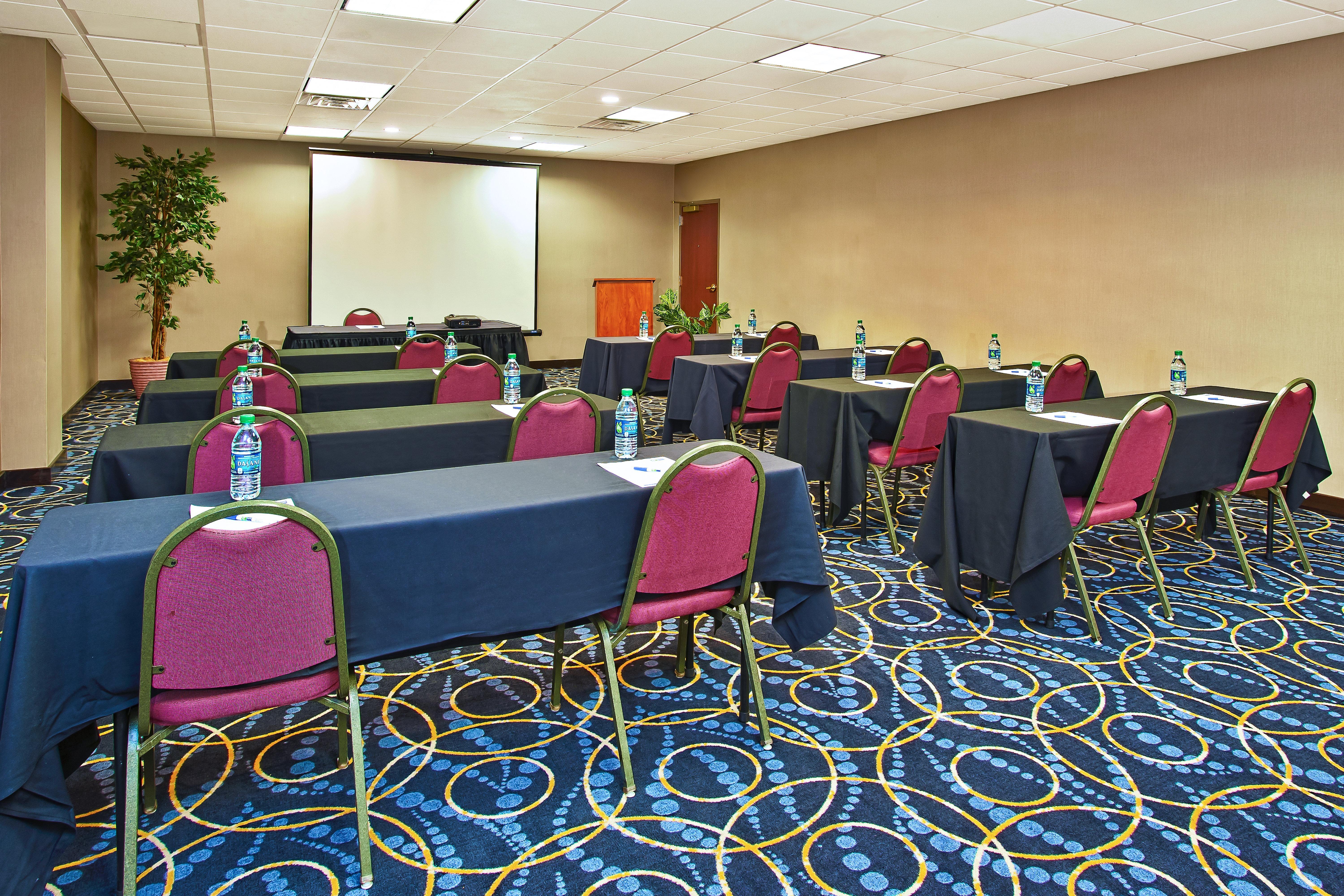 Holiday Inn Express And Suites Pittsburgh West Mifflin By Ihg Экстерьер фото