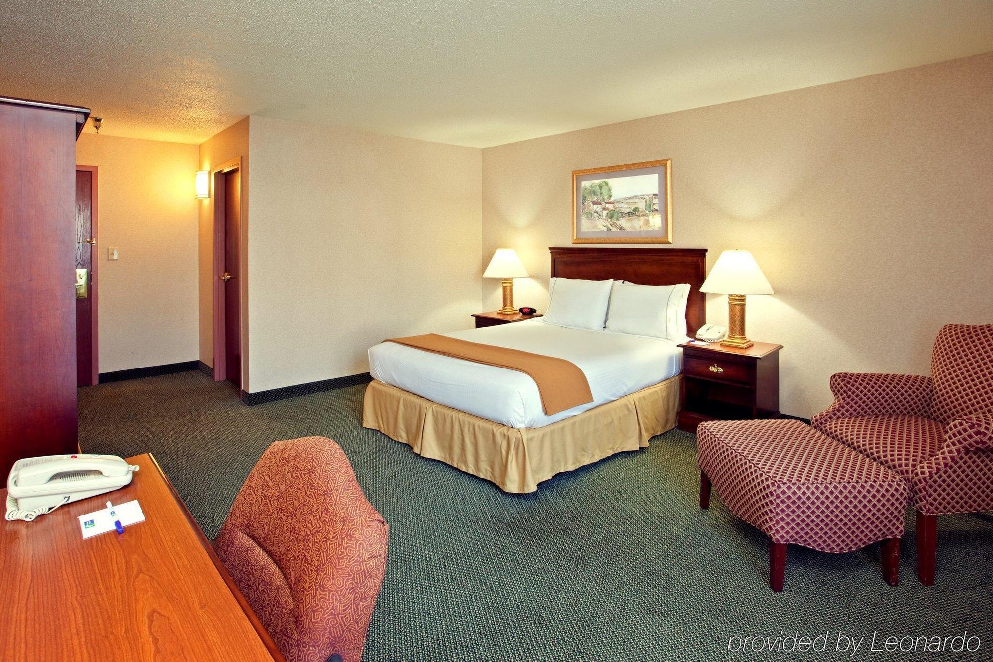 Holiday Inn Express And Suites Pittsburgh West Mifflin, An Ihg Hotel Экстерьер фото