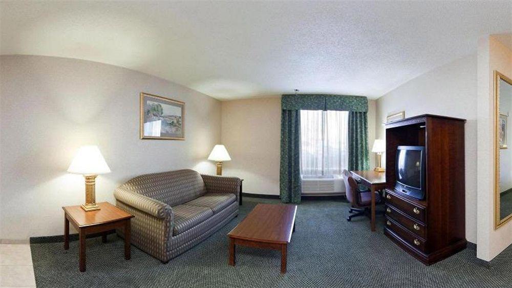 Holiday Inn Express And Suites Pittsburgh West Mifflin, An Ihg Hotel Экстерьер фото